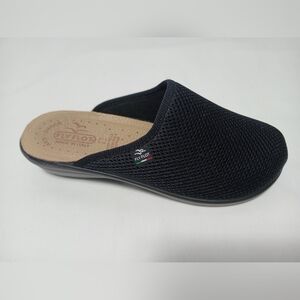 Ladies Fly Flot Mesh Slip On Clog. Size 8.5(39)